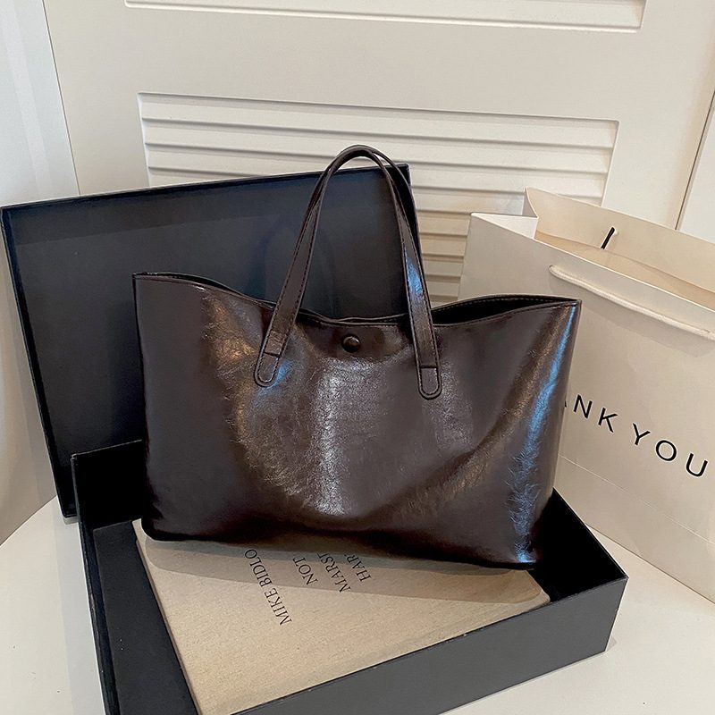 Minimalist Large Capacity Tote Shoulder Bag view 4