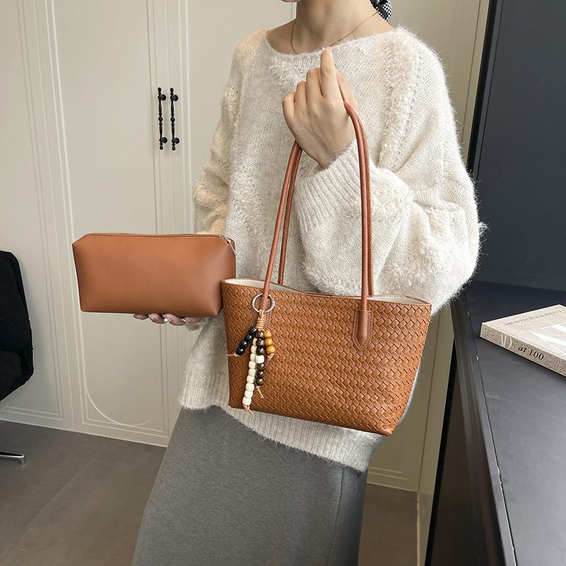 Woven Large Capacity Tote Shoulder Bag view 3