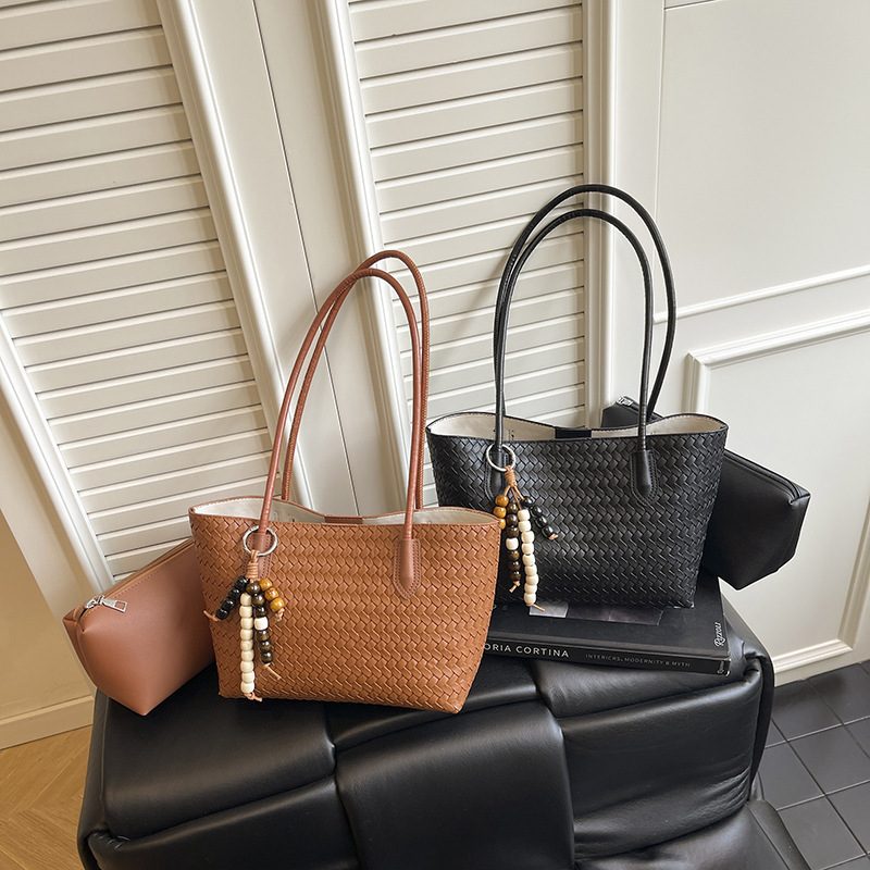 Woven Large Capacity Tote Shoulder Bag view 4