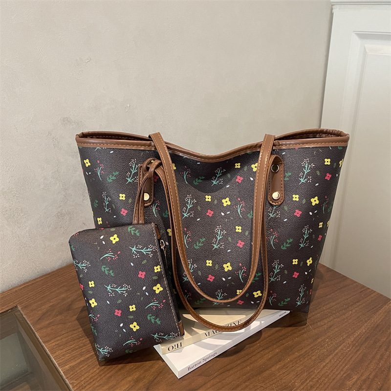 Minimalist Large Capacity Tote Bag view 2