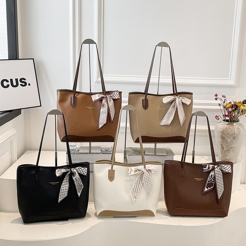 Large Capacity Minimalist Shoulder Tote Bag