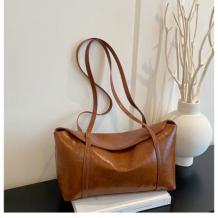 Light Luxury Solid Color Shoulder Tote Bag view 10