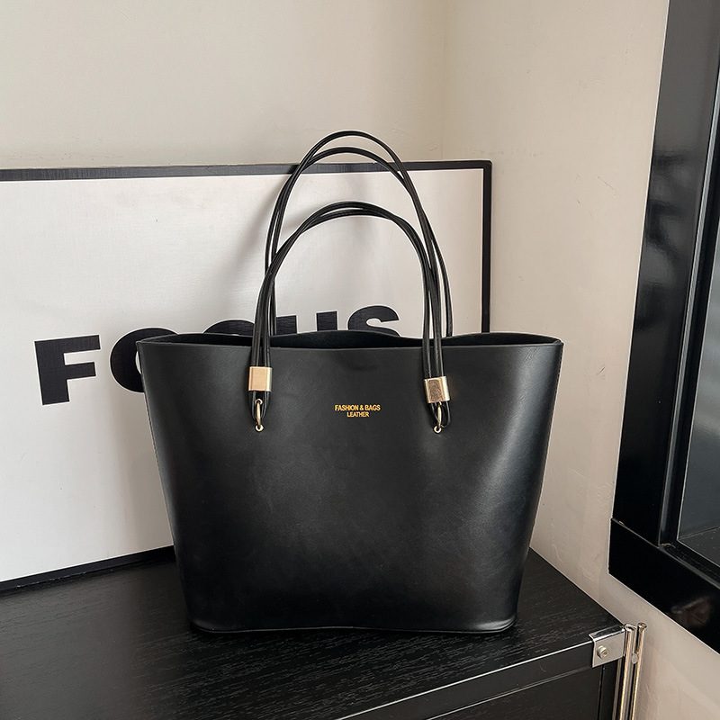 Large Capacity Tote Shoulder Bag
