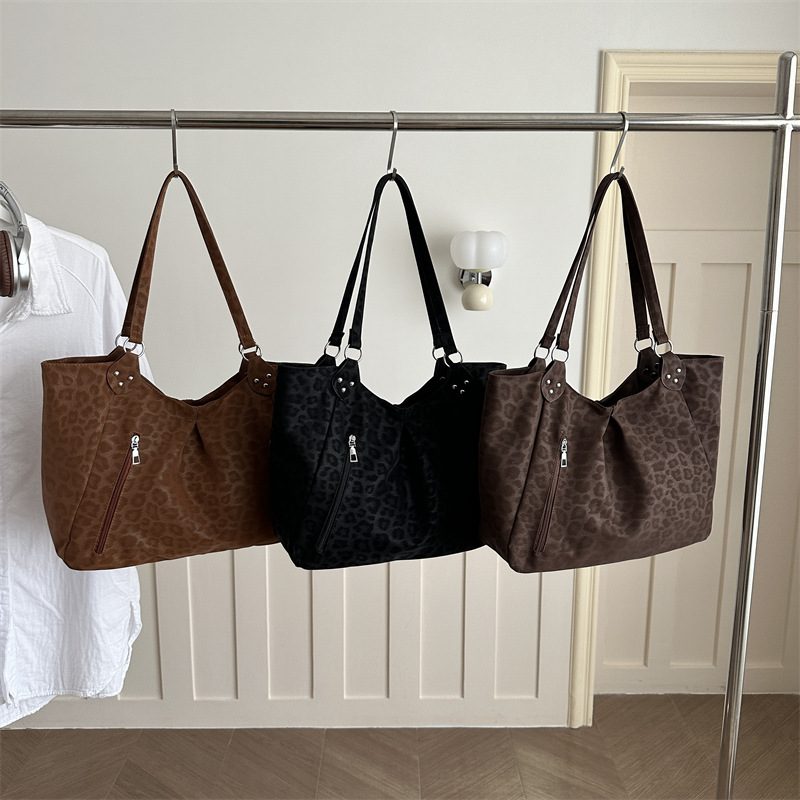 Large Capacity Minimalist Tote Shoulder Bag