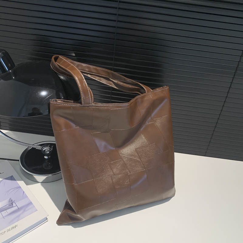 Large Capacity Commuter Shoulder Tote Bag view 3