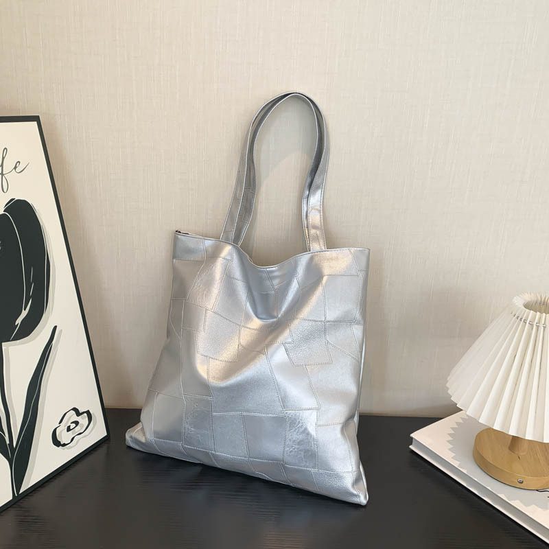 Large Capacity Commuter Shoulder Tote Bag view 4