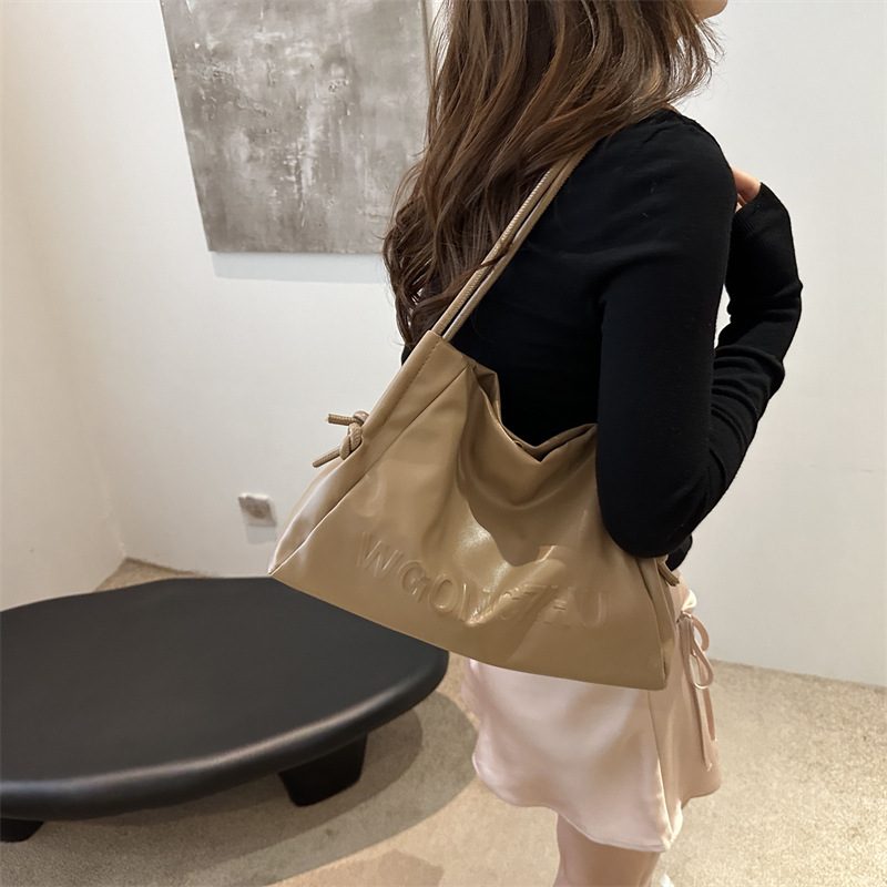 Soft Leather Large Capacity Shoulder Tote Bag view 2