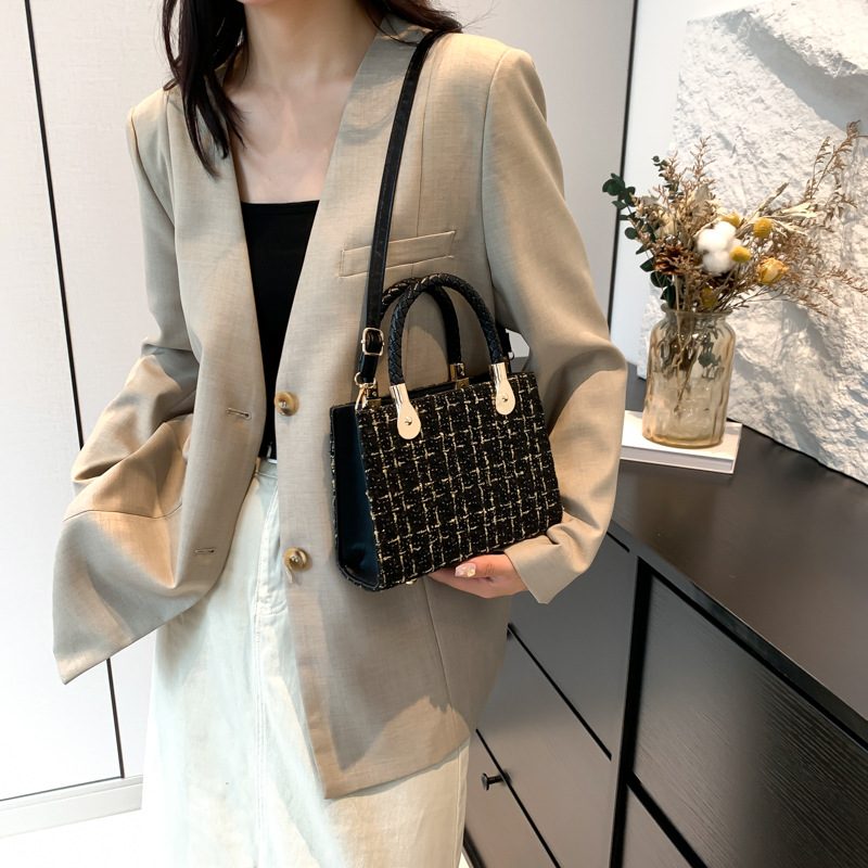 Woolen Top-Handle Large Capacity Tote Bag view 3