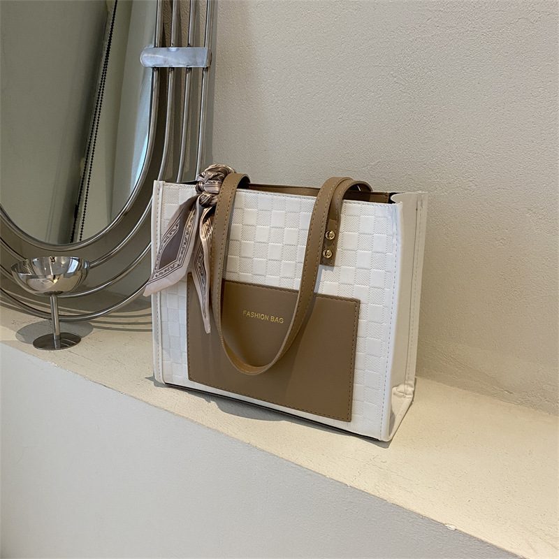 Vintage Color Block Tote Bag view 8