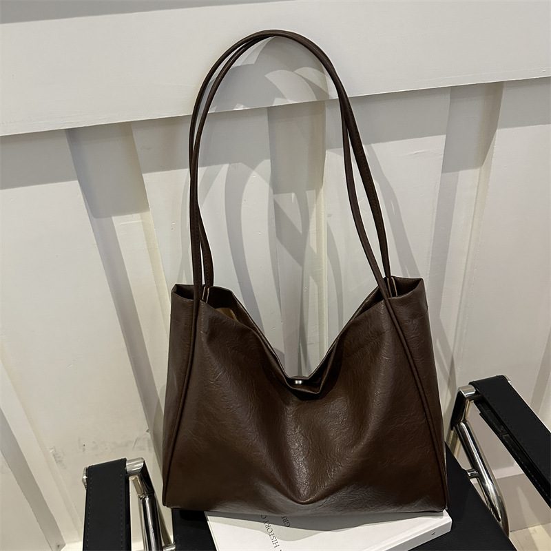 Minimalist Large Capacity Tote Bag view 4