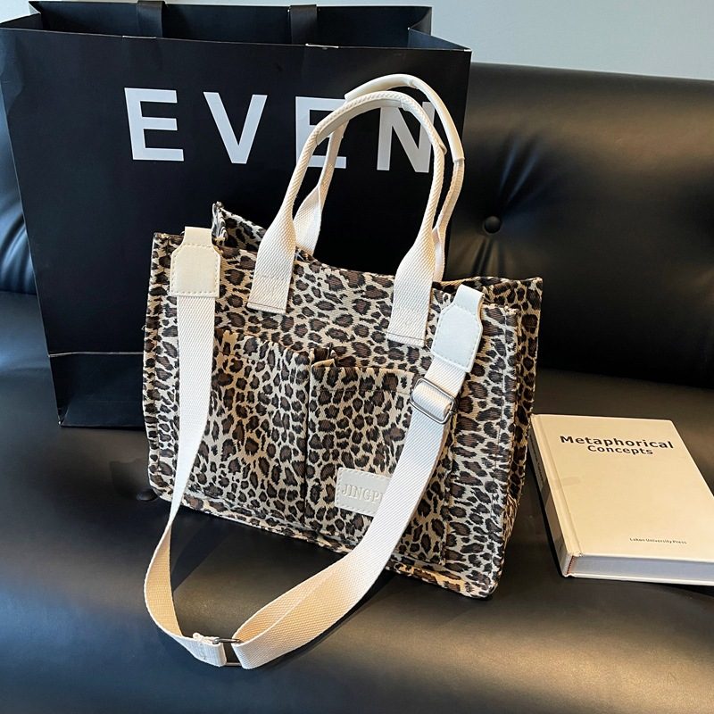 Leopard Print Canvas Tote Bag Large Capacity view 3
