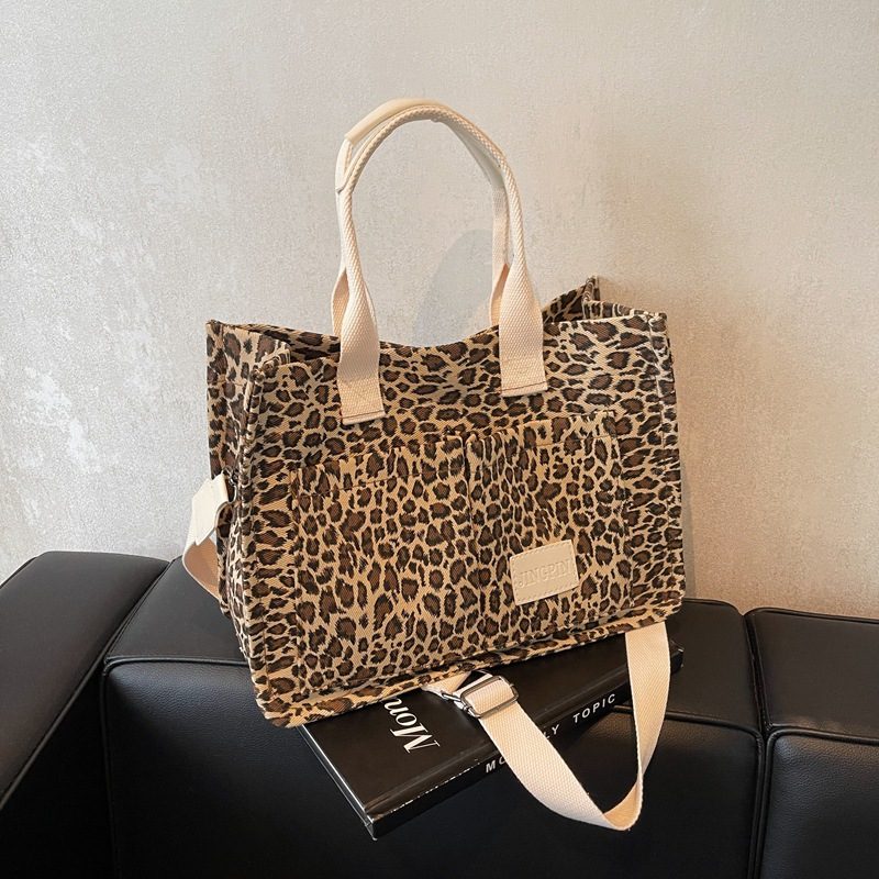 Leopard Print Canvas Tote Bag Large Capacity view 4