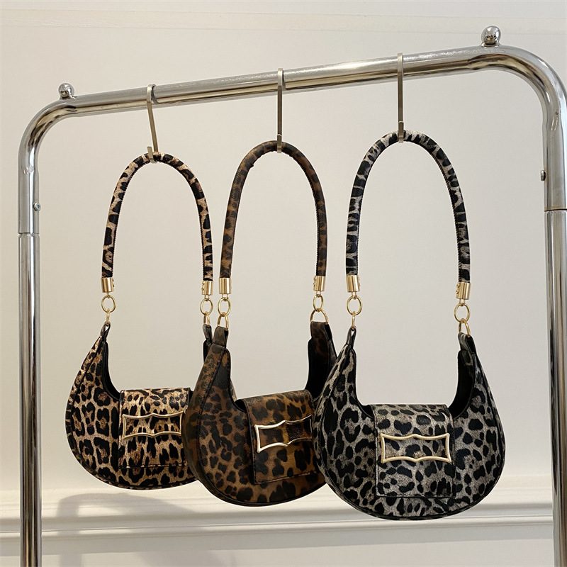 Leopard Print Underarm Top-Handle Shoulder Bag