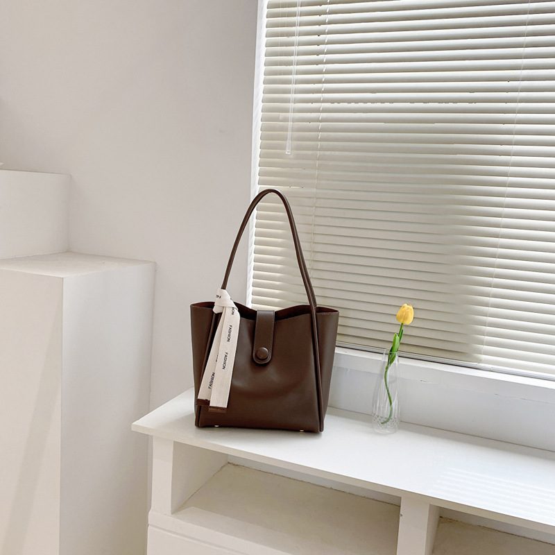 Retro Large Capacity Tote Shoulder Bag view 8