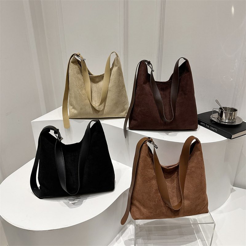 Retro Large Capacity Tote Shoulder Bag