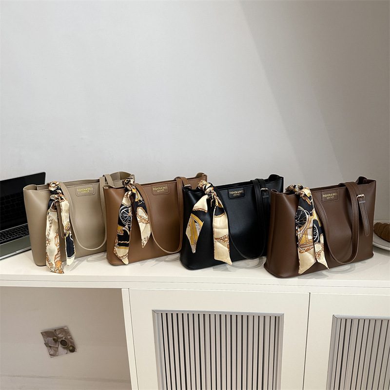 Vintage Large Capacity Shoulder Tote Bag