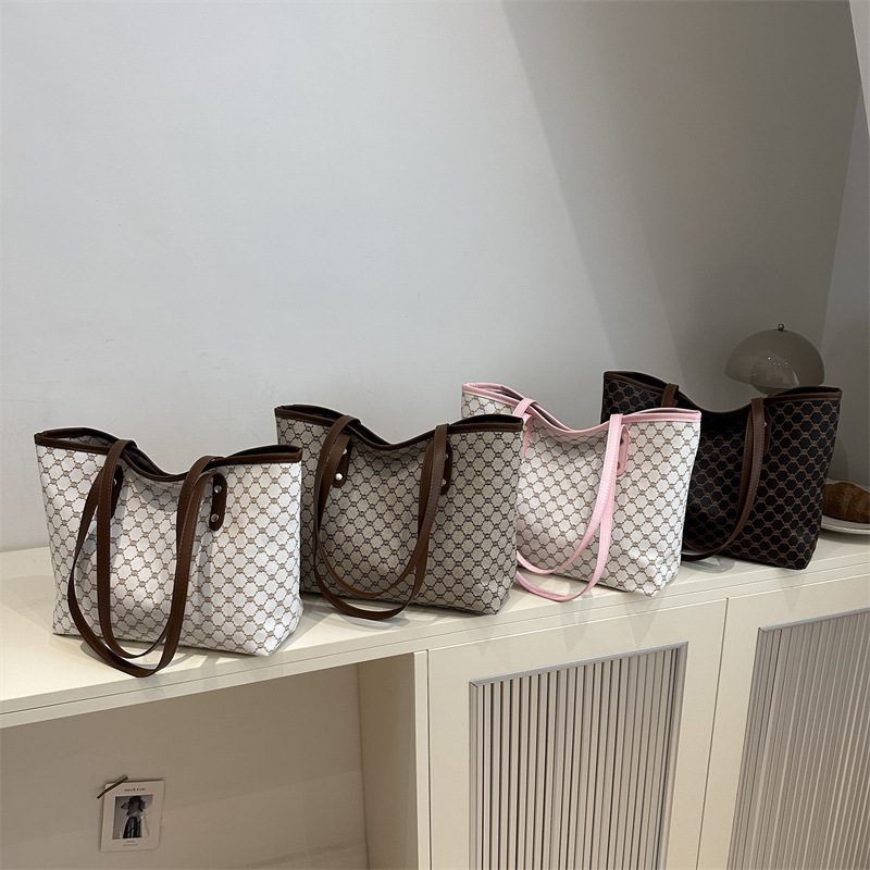 Large Capacity Minimalist Shoulder Tote Bag