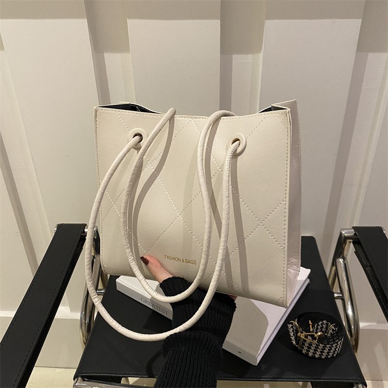 Vintage Wide-Strap Shoulder Tote Bag view 3