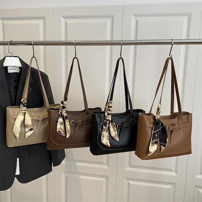 Minimalist Large Capacity Shoulder Tote Bag
