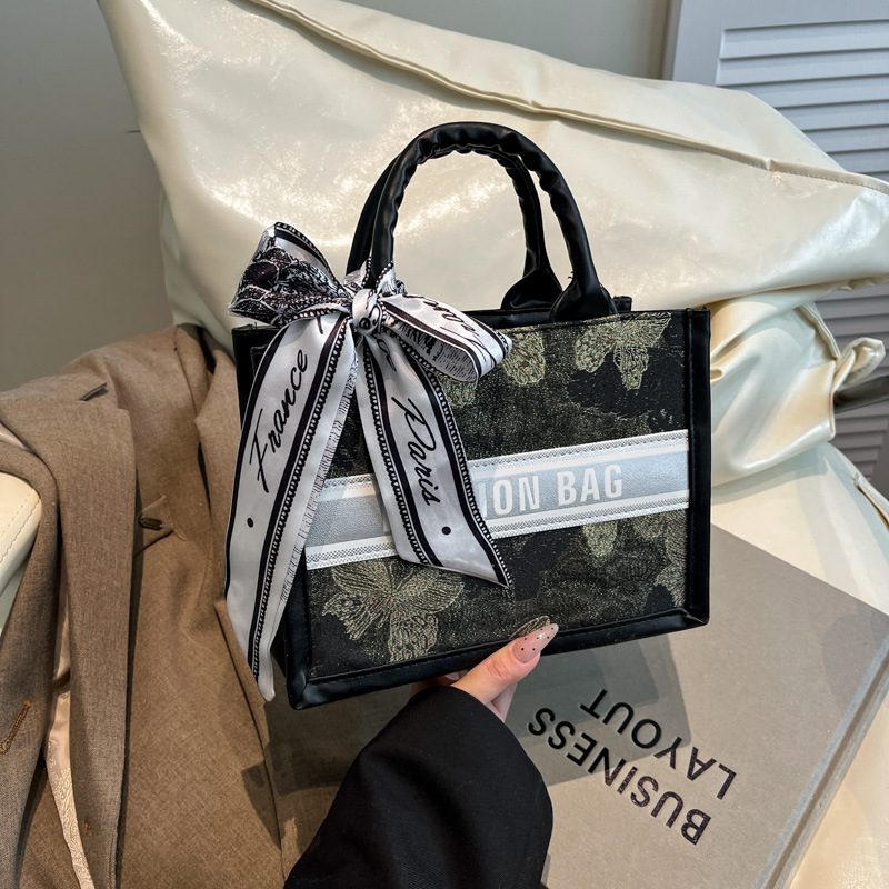 Minimalist Large Capacity Top-Handle Tote Bag view 2