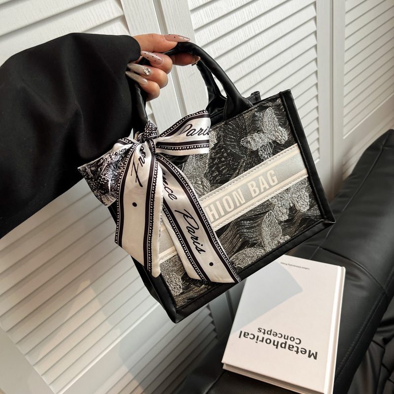 Minimalist Large Capacity Top-Handle Tote Bag view 4