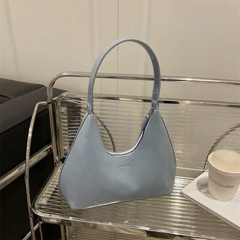 Urban Commuter Dumpling Shoulder Tote Bag view 4