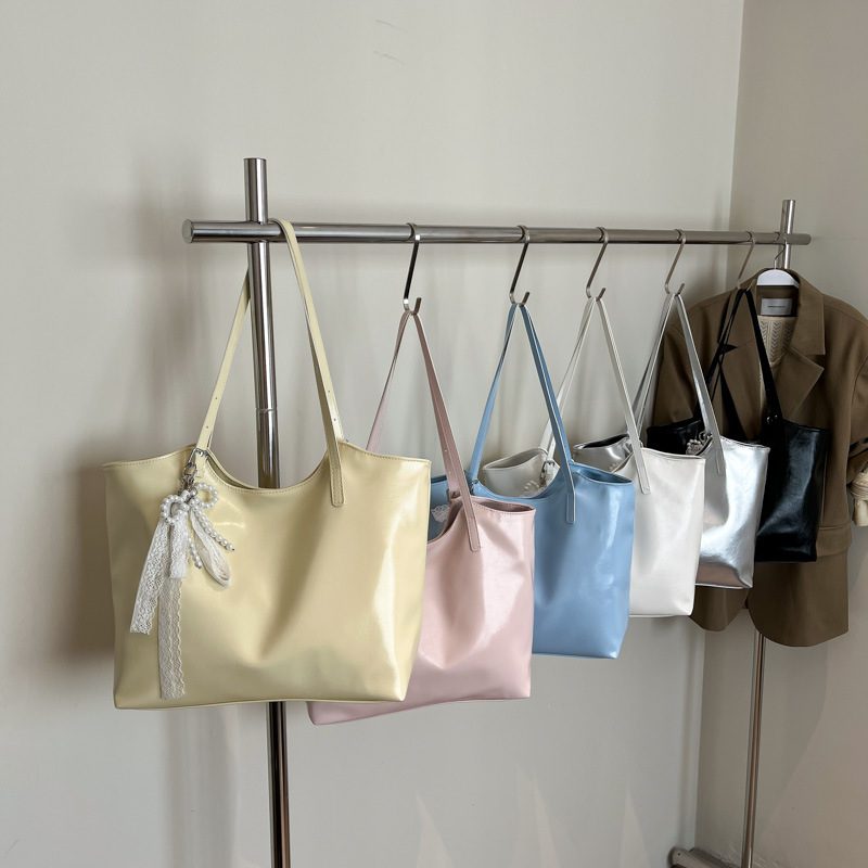 Minimalist Large Capacity Shoulder Tote Bag