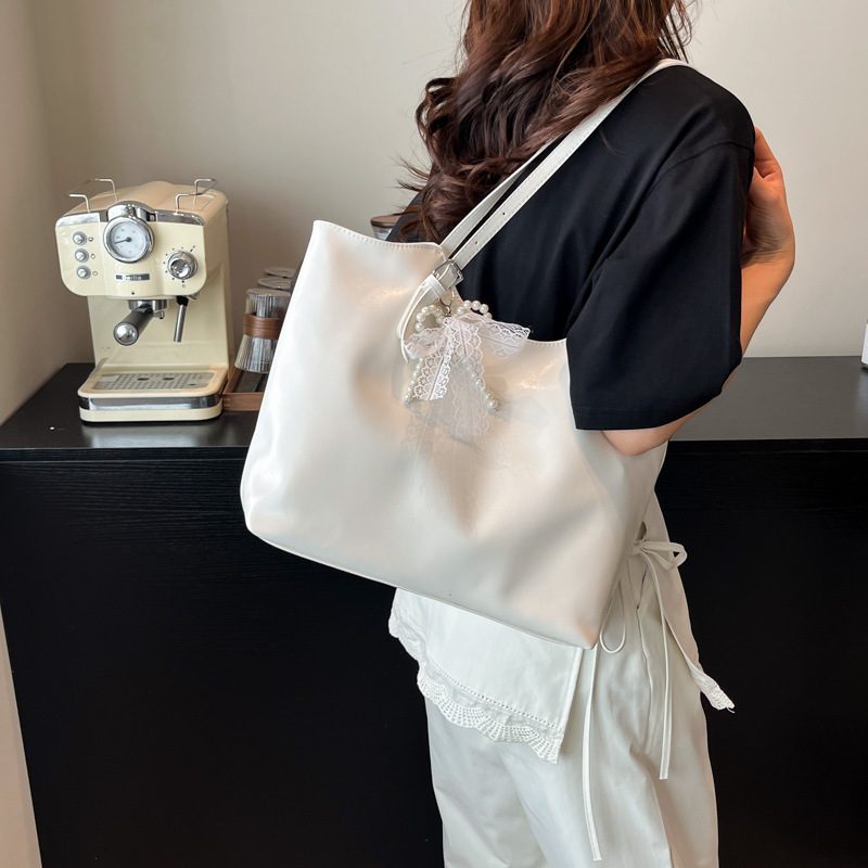 Minimalist Large Capacity Shoulder Tote Bag view 2