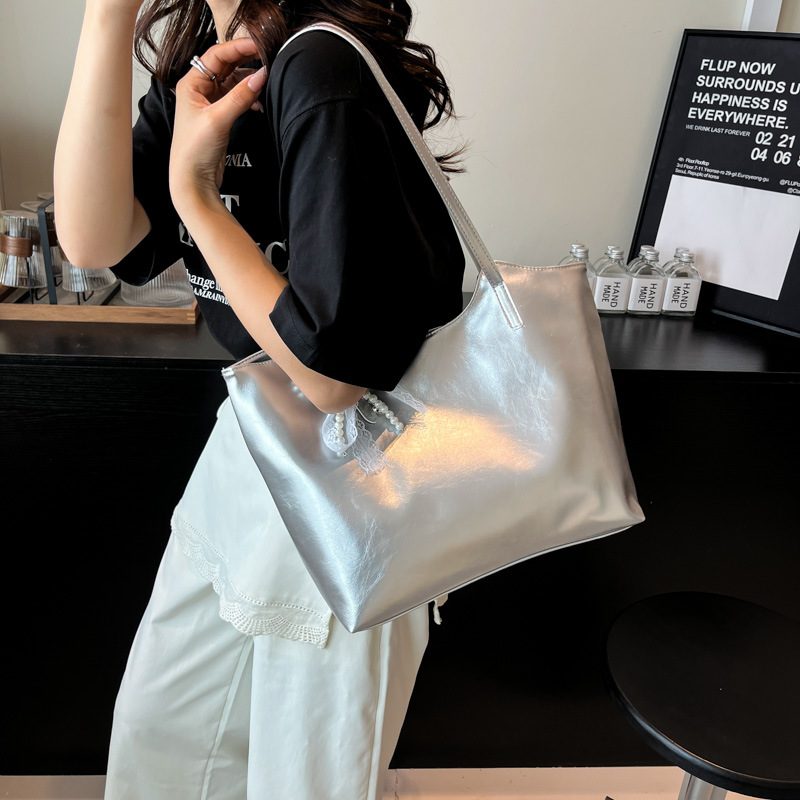 Minimalist Large Capacity Shoulder Tote Bag view 3