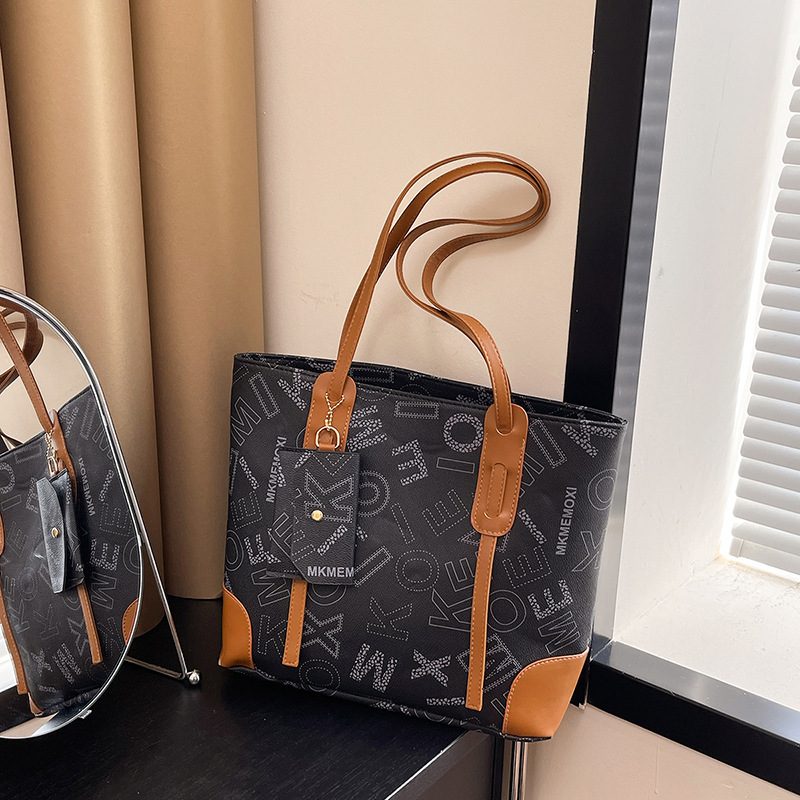 Tas Tote Besar Vintage dengan Huruf view 2