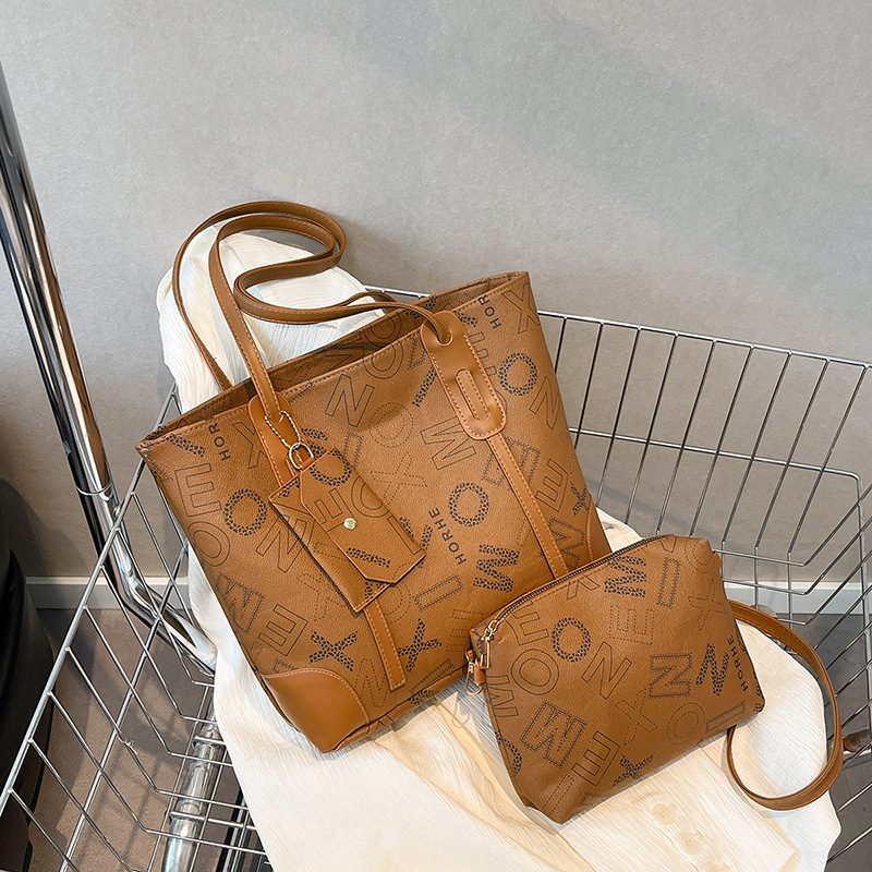 Tas Tote Besar Vintage dengan Huruf view 3