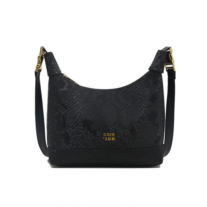 Tas Tote Bahu Dumpling dengan Kerut view 6