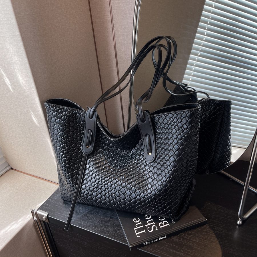 Woven Large Capacity Tote Shoulder Bag view 3