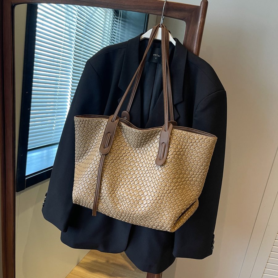 Woven Large Capacity Tote Shoulder Bag view 9