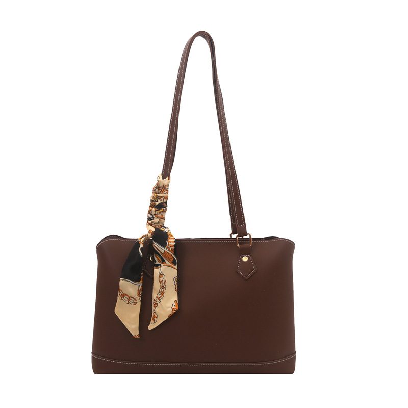 Sac cabas à poignée avec foulard en soie view 8