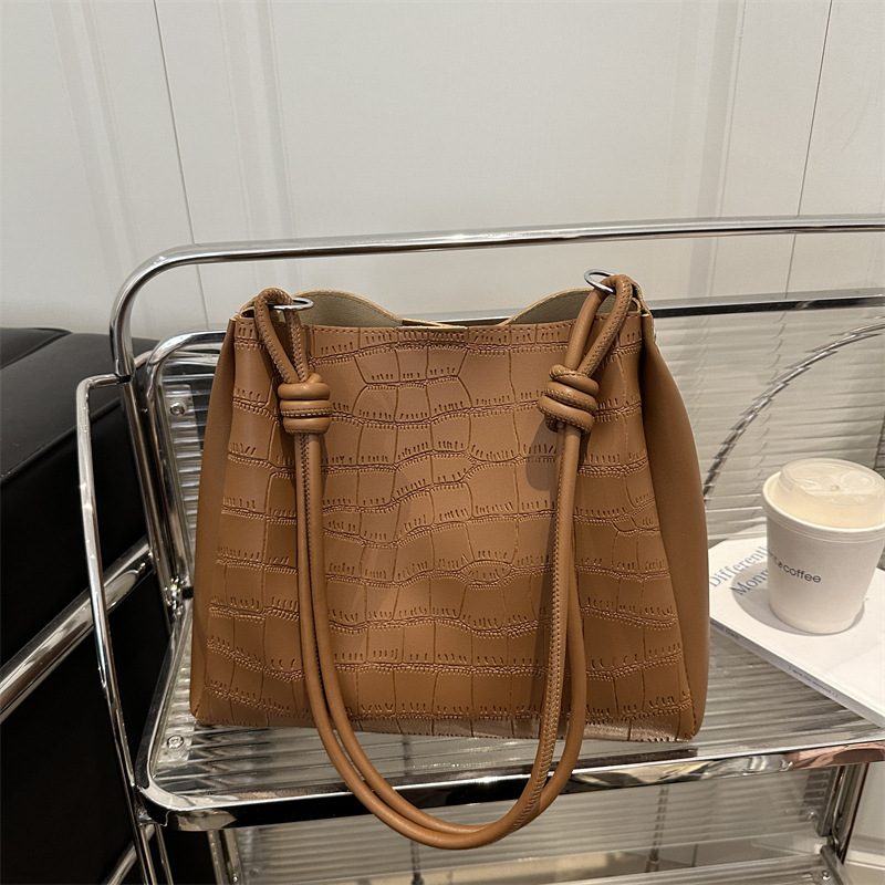Minimalist Solid Color Tote Bag view 3