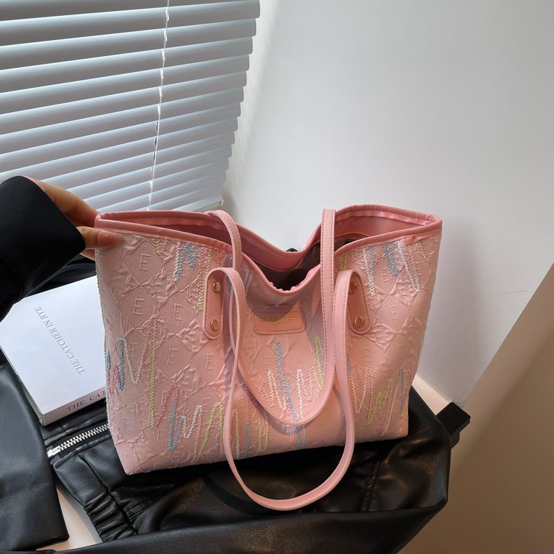 Sac cabas bandoulière en toile rayée view 3