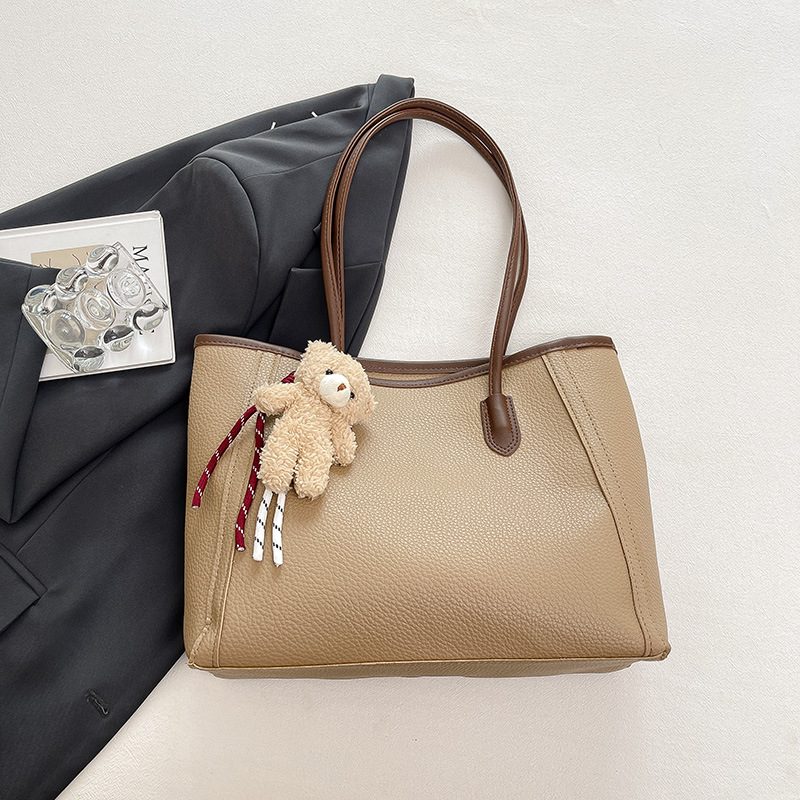 Charm Detail Large-Capacity Commuter Shoulder Tote view 3