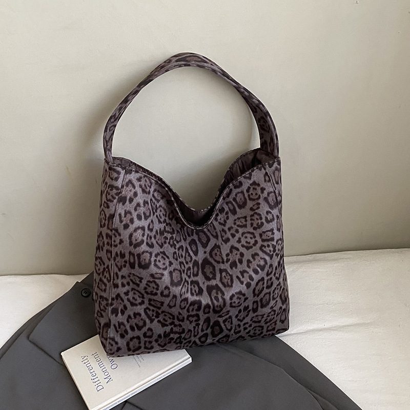 Leopard Print Minimalist Tote Shoulder Bag view 2