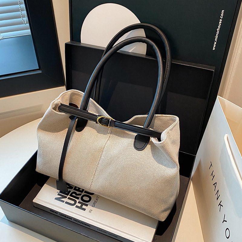 Retro Large Capacity Tote Shoulder Bag