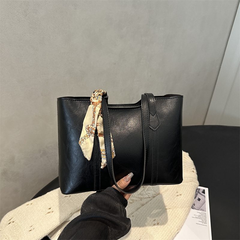 Solid Color Shoulder Tote Bag view 4