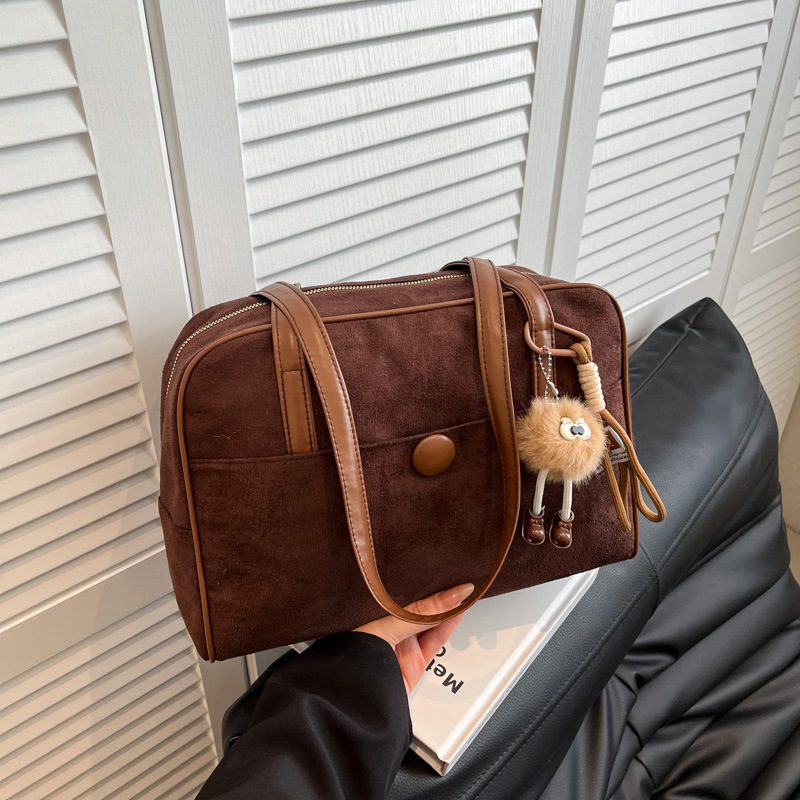 Tas Tote Bahu Matte view 2