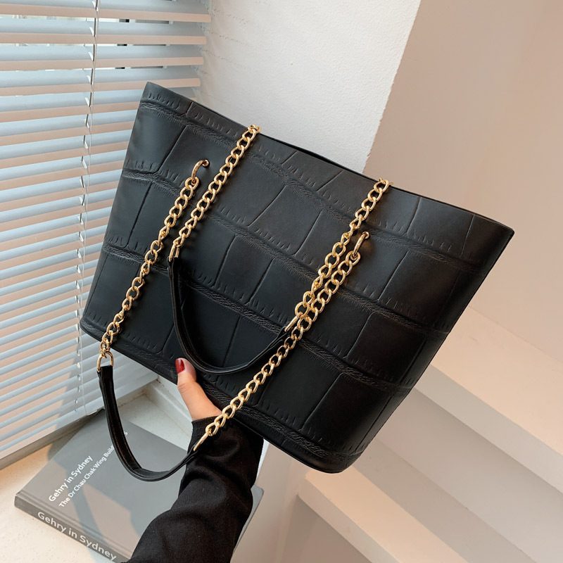 Tas Tote Bahu Rantai Warna Solid view 6