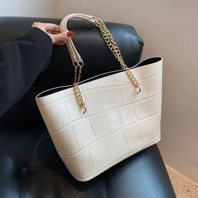 Tas Tote Bahu Rantai Warna Solid view 7