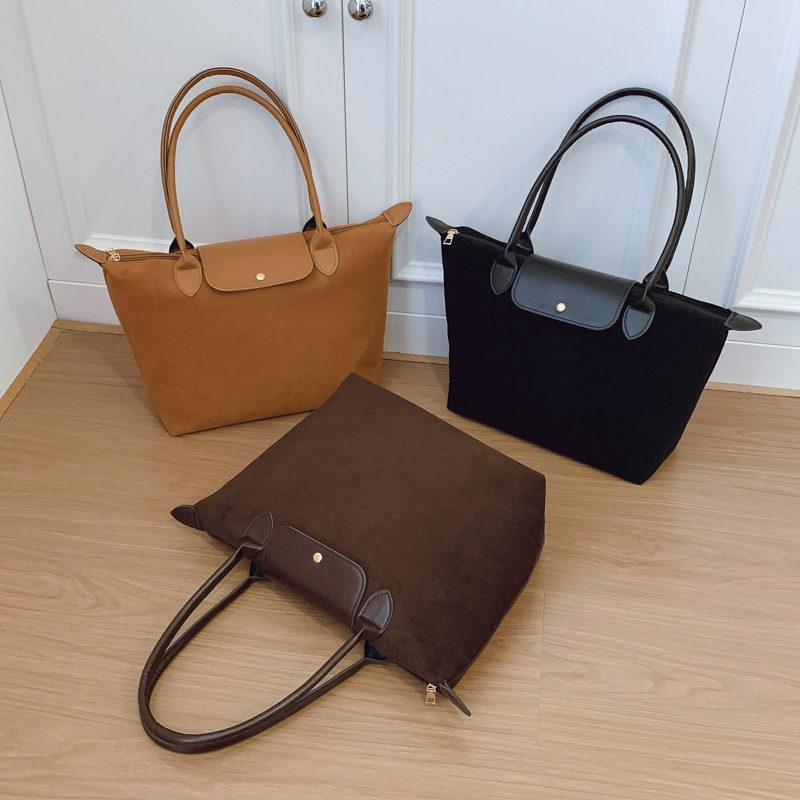 Versatile Large Capacity Tote Bag