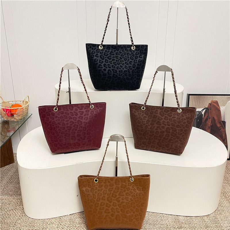 Large Capacity Chain Tote Bag