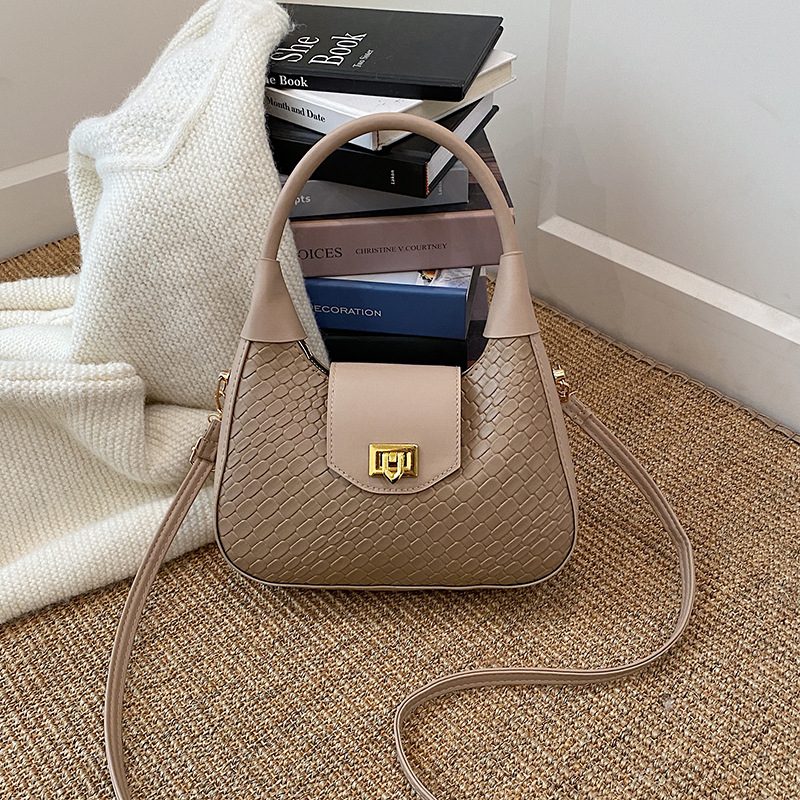 Woven Texture Top-Handle Underarm Tote Bag view 4