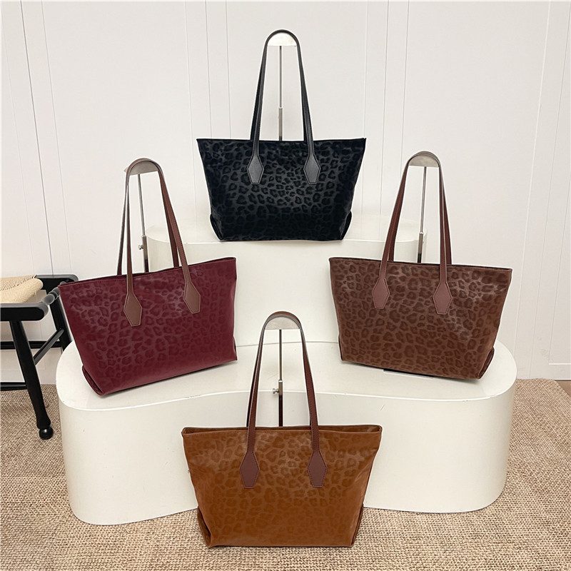 Leopard Large Capacity Tote Underarm Bag