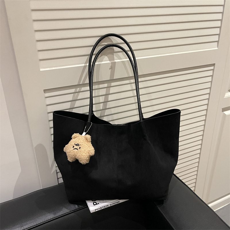 Minimalist Large-Capacity Shoulder Tote Bag view 2