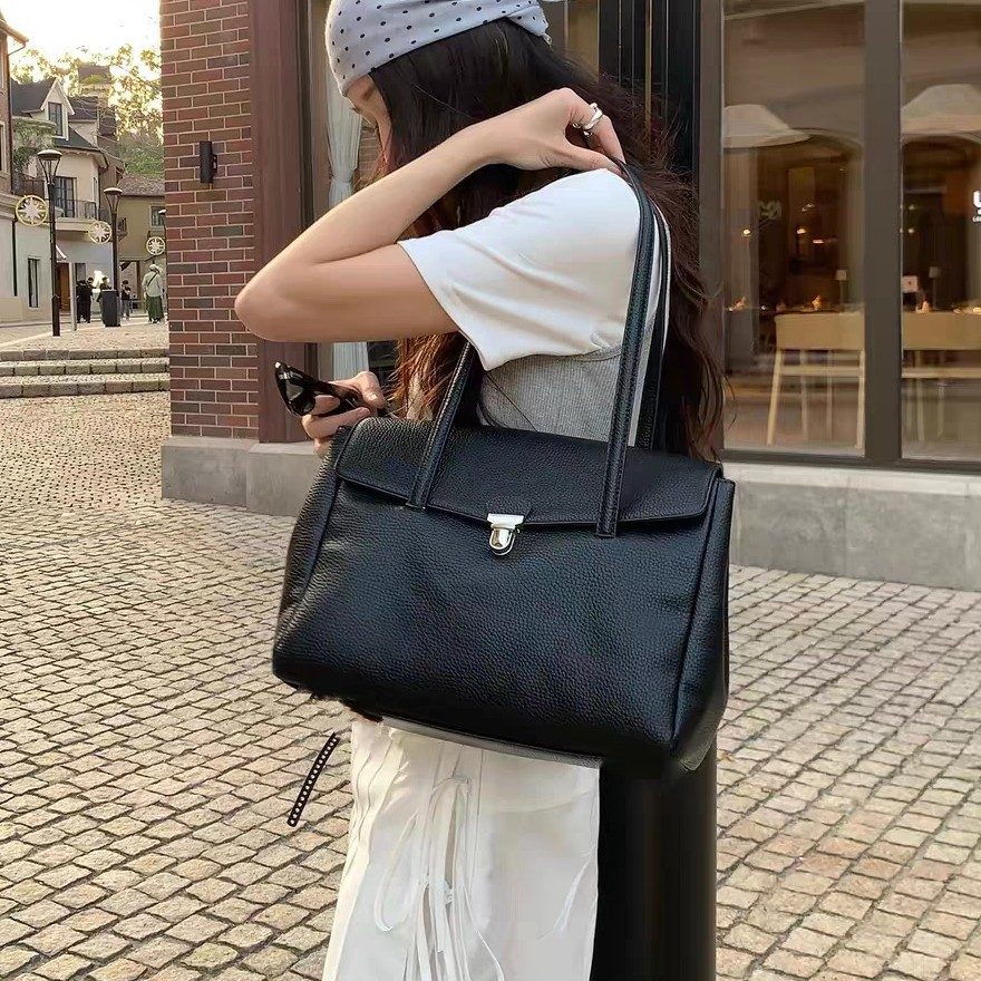 Flap Shoulder Tote Bag view 3